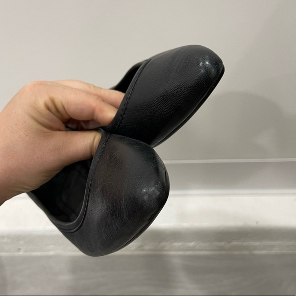 Frye Regina Ballet Flat Black Italian Leather Pointed Toe Tassel Back Size 6.5 - Picture 5 of 8